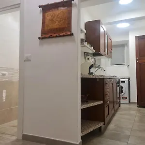 https://trilocale-nel-centro-di-sampierdarena.hotelitalianriviera.com